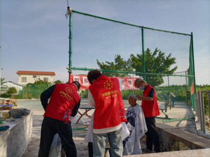 阜沙鎮(zhèn)禁毒信息〔2021〕第84期--【阜沙禁毒】開展禁毒宣傳公益活動 社戒人員參與愛心義剪(202