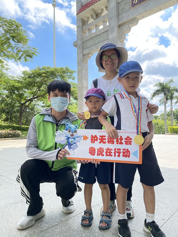 三鄉(xiāng)鎮(zhèn)開(kāi)展“禁毒不停歇，人生不‘毒’行”宣傳活動(dòng)照片4.jpg